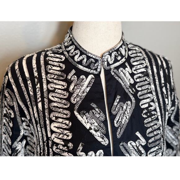 Chico's black & white jacket animal print stitched on design cotton Sz 0 US 4 - Picture 2 of 9